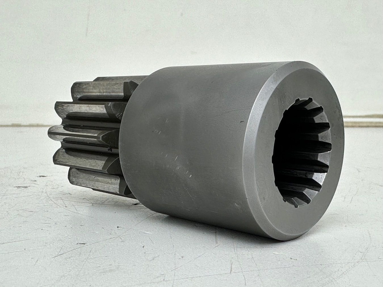 Liebherr Sonnenrad ID-Nr.90208705. SAT300/282. LH40 C LH40 CP, LH40 M, LH40MP, LH50 CHR, LH50 CHRP, LH50 M, LH50 MHR, LH50 MHRP, LH50MT. #SO.1349# - Swing motor for Construction machinery: picture 2 Liebherr Sonnenrad ID-Nr.90208705. SAT300/282. LH40 C LH40 CP, LH40 M, LH40MP, LH50 CHR, LH50 CHRP, LH50 M, LH50 MHR, LH50 MHRP, LH50MT. #SO.1349# - Swing motor for Construction machinery: picture 2