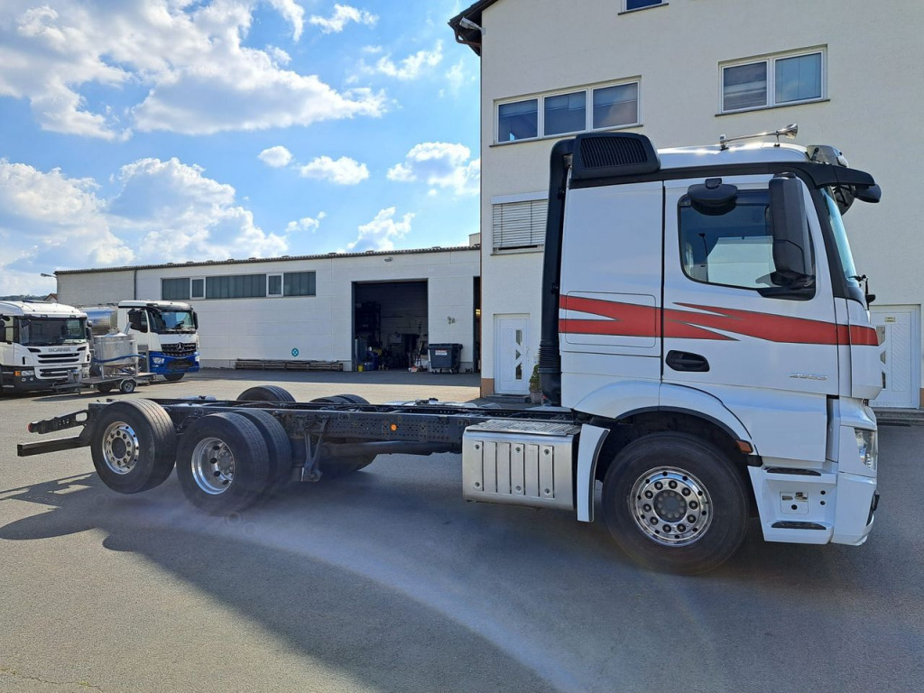 Mercedes Benz 2553 Actros 6x2  (Nr. 5804) - Cab chassis truck: picture 1 Mercedes Benz 2553 Actros 6x2  (Nr. 5804) - Cab chassis truck: picture 1
