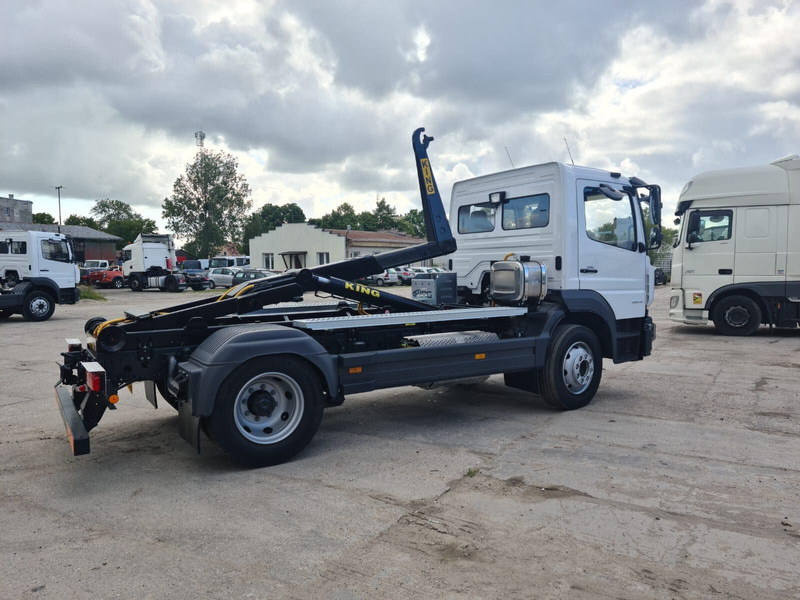 Mercedes-Benz Atego 1527L - Hook lift truck: picture 1 Mercedes-Benz Atego 1527L - Hook lift truck: picture 1