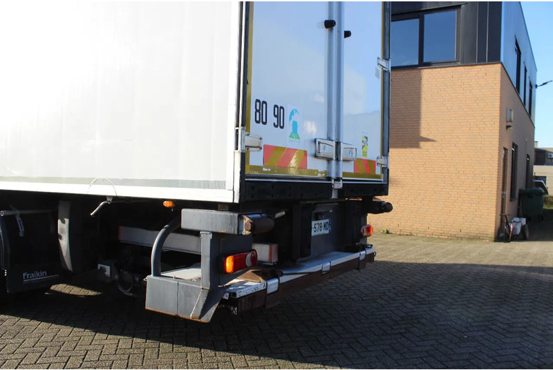 Refrigerator truck Renault Midlum 270 * EURO5 * 4X2 * CARRIER SUPRA 950 MT *: picture 17