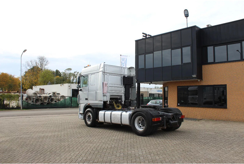 DAF XF 105.460 * HYDRAULIC * EURO4 * 4X2 * - Tractor unit: picture 3 DAF XF 105.460 * HYDRAULIC * EURO4 * 4X2 * - Tractor unit: picture 3