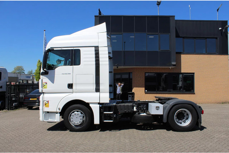 MAN TGX 18.500 * EURO6 * RETARDER * 4X2 * 2 TANK * - Tractor unit: picture 3 MAN TGX 18.500 * EURO6 * RETARDER * 4X2 * 2 TANK * - Tractor unit: picture 3