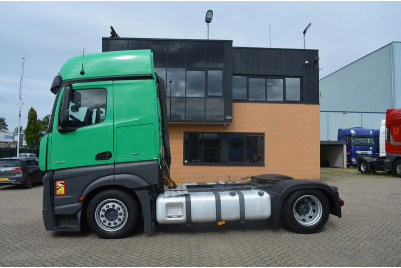 Mercedes-Benz Actros 1942 * 4x2 * 2 TANK * MEGA * - Tractor unit: picture 4 Mercedes-Benz Actros 1942 * 4x2 * 2 TANK * MEGA * - Tractor unit: picture 4