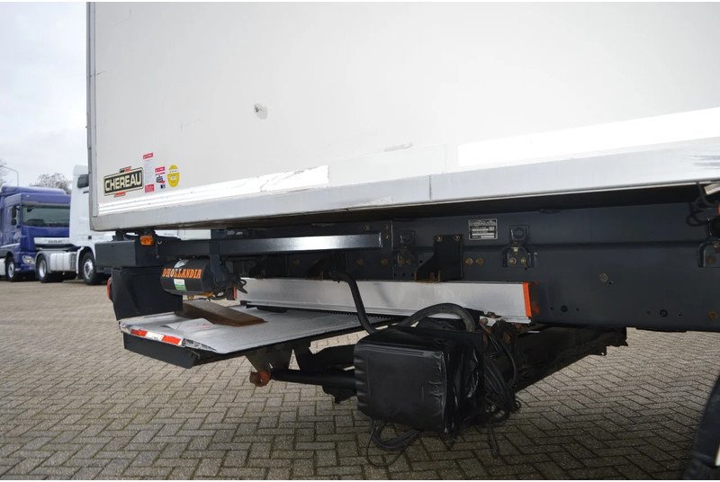Refrigerator truck Volvo * EURO5 * CARRIER SUPRA 950MT * 4X2 *: picture 11