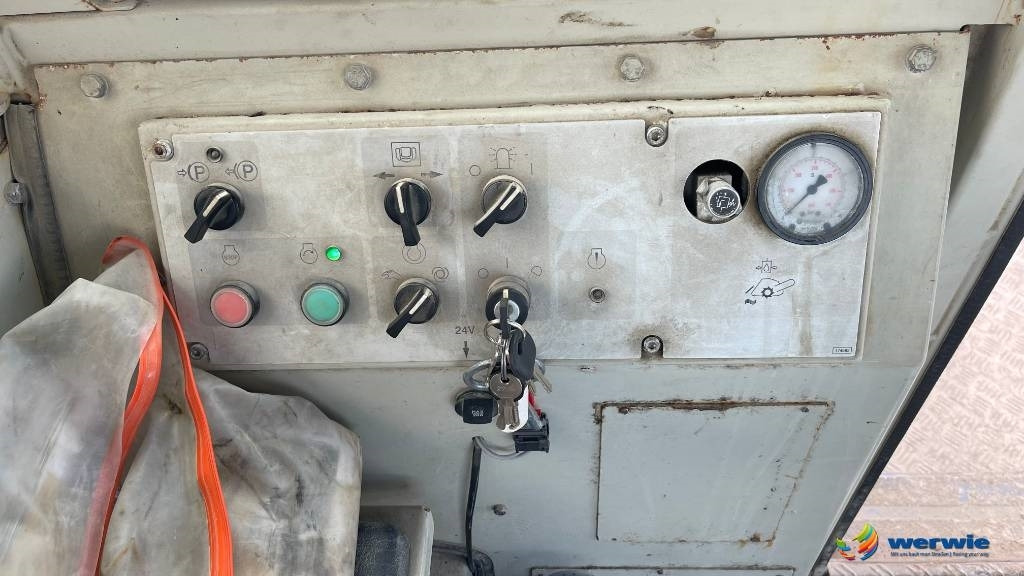 Asphalt machine Wirtgen WR2400: picture 27