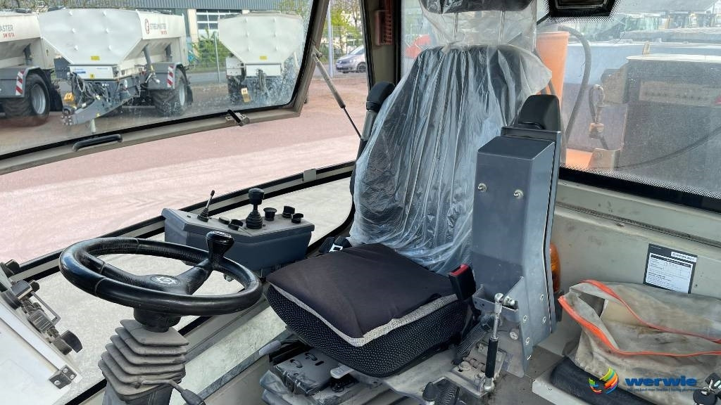 Asphalt machine Wirtgen WR2400: picture 25