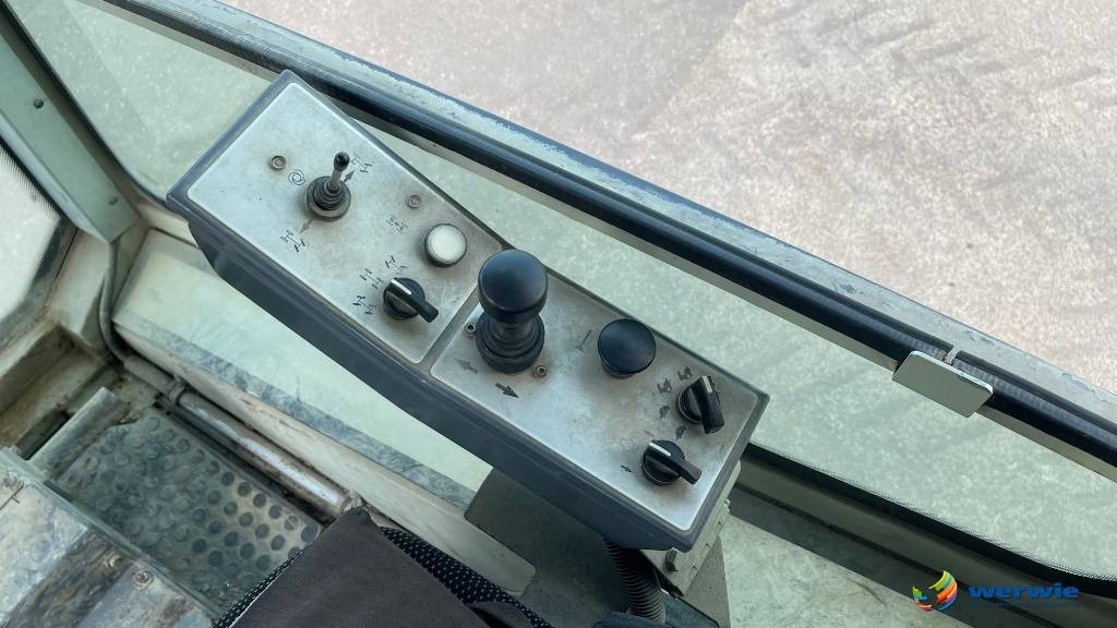 Asphalt machine Wirtgen WR2400: picture 26