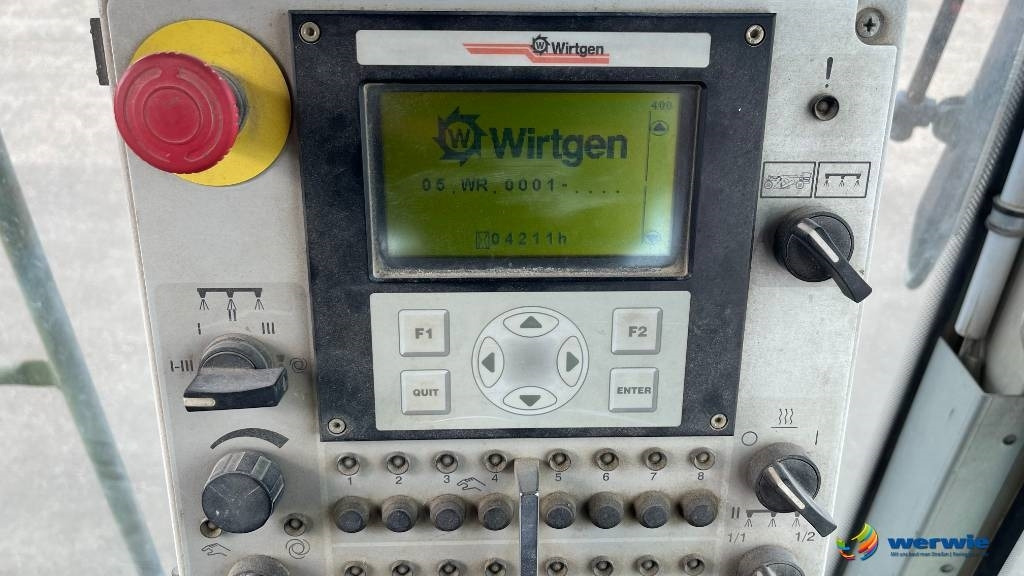 Asphalt machine Wirtgen WR2400: picture 30