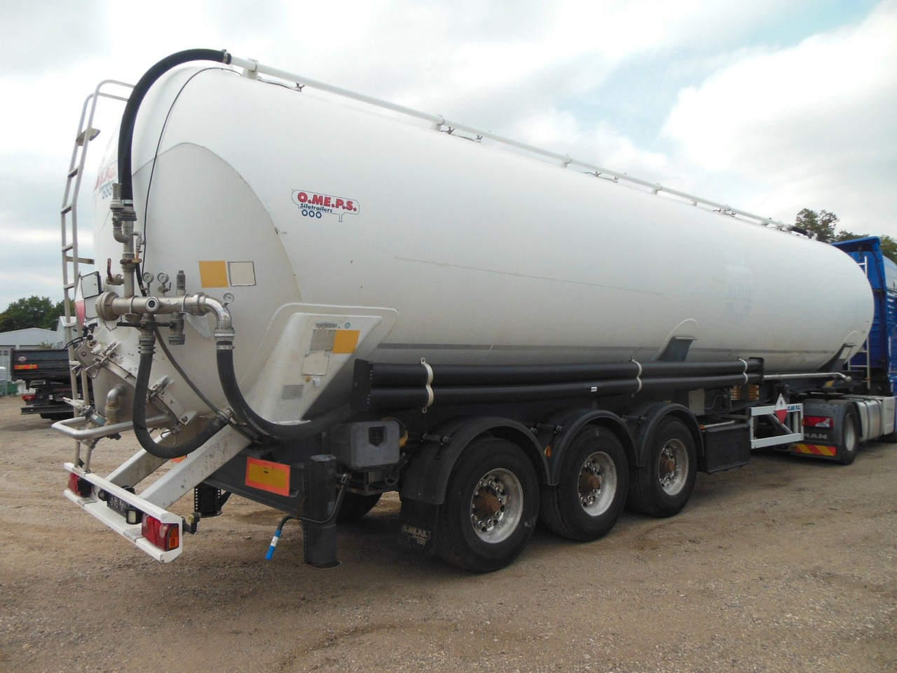 O.ME.P.S. CR 60, ADR, 60.000L - Silo semi-trailer: picture 3 O.ME.P.S. CR 60, ADR, 60.000L - Silo semi-trailer: picture 3