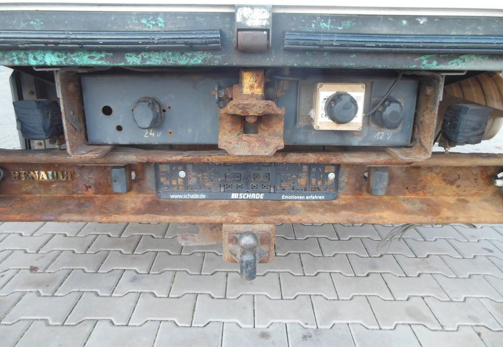 Flatbed van Renault MIDLUM DXI 180.08 Renault MIDLUM DXI 180.08: picture 10 Flatbed van Renault MIDLUM DXI 180.08 Renault MIDLUM DXI 180.08: picture 10