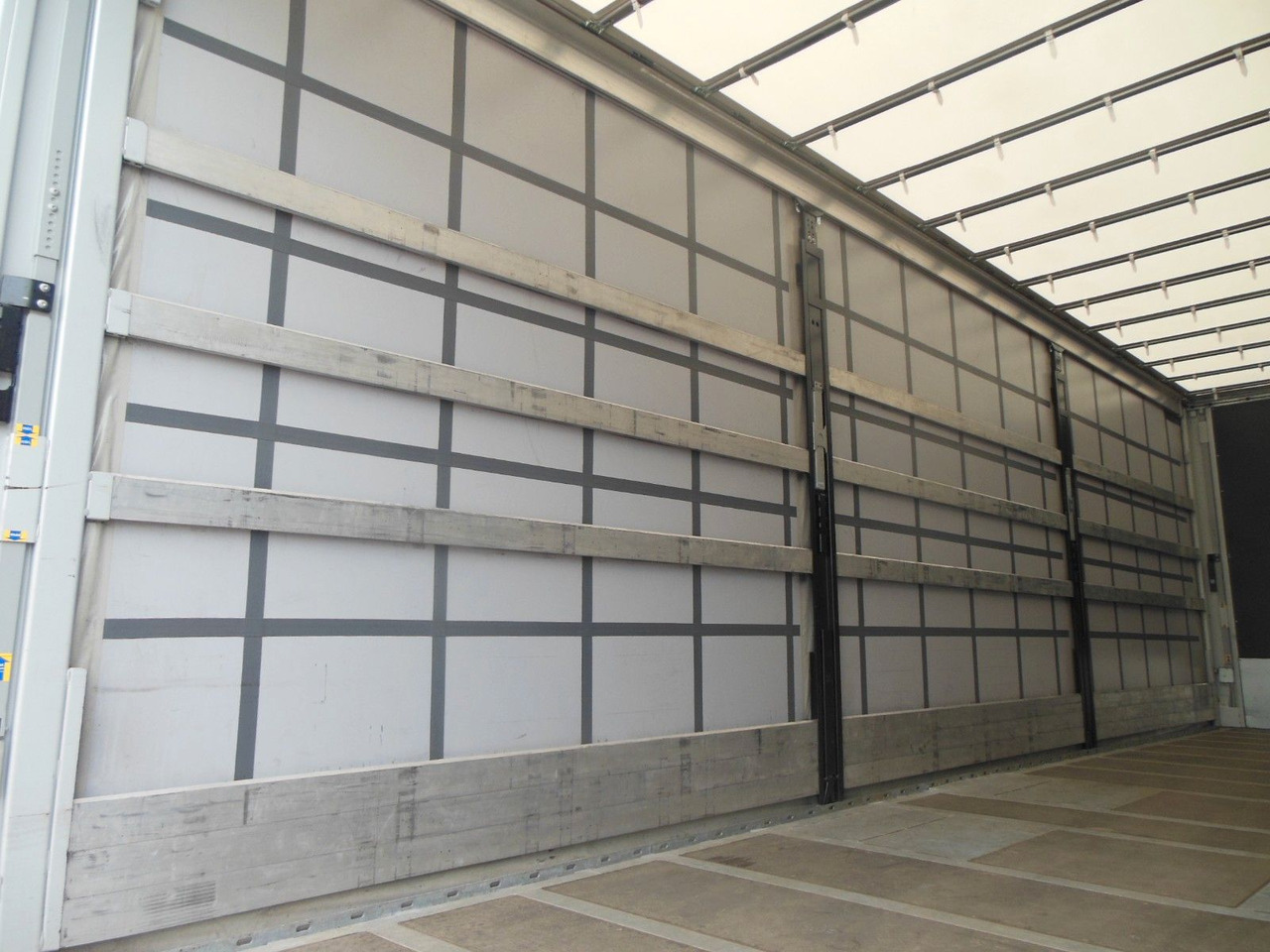Curtainsider truck Renault T 440, 6X2, D-HOLLANDIA, 23 PALETTEN, WIE NEUE!: picture 12