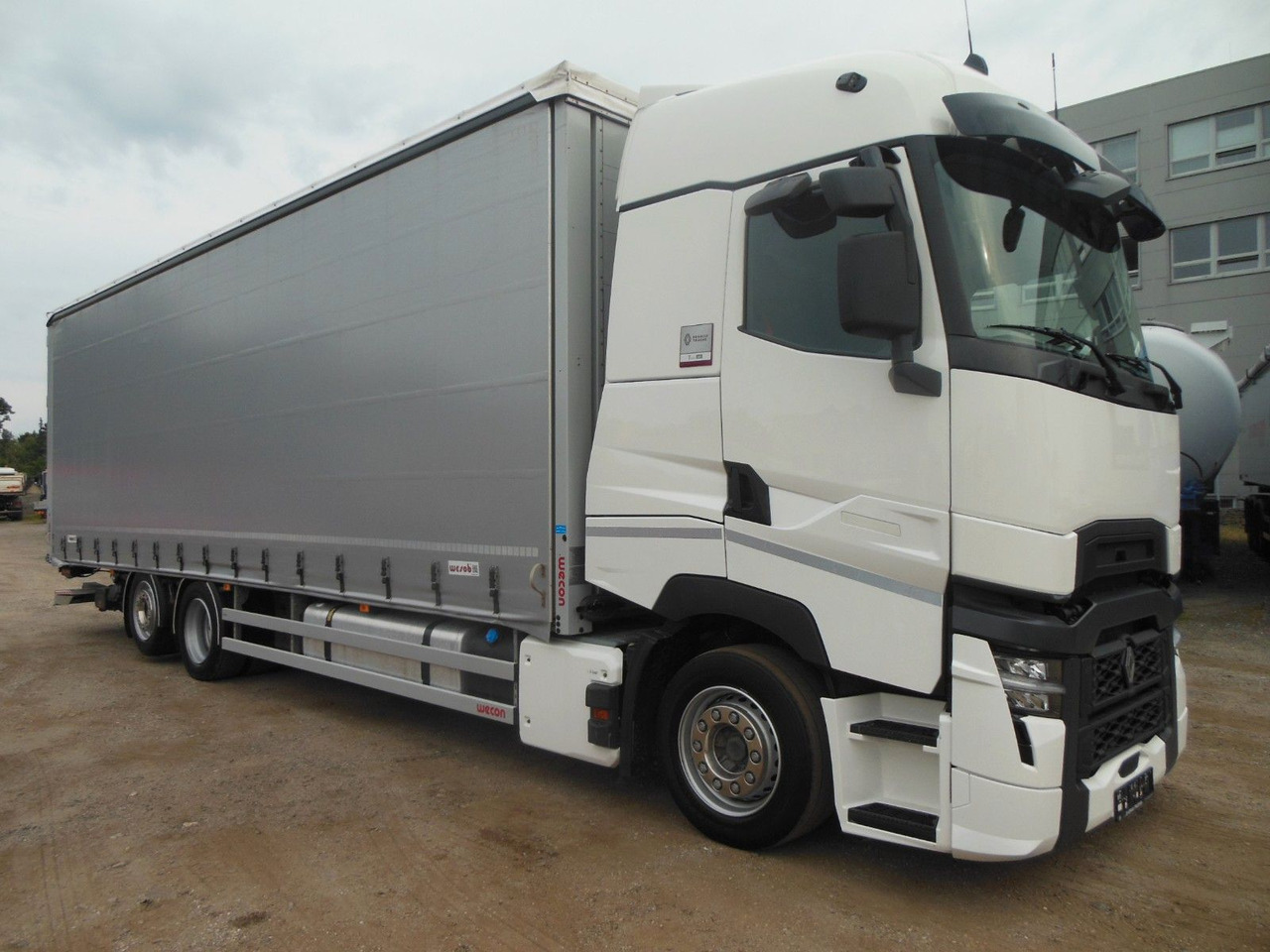 Renault T 440, 6X2, D-HOLLANDIA, 23 PALETTEN, WIE NEUE! - Curtainsider truck: picture 2 Renault T 440, 6X2, D-HOLLANDIA, 23 PALETTEN, WIE NEUE! - Curtainsider truck: picture 2