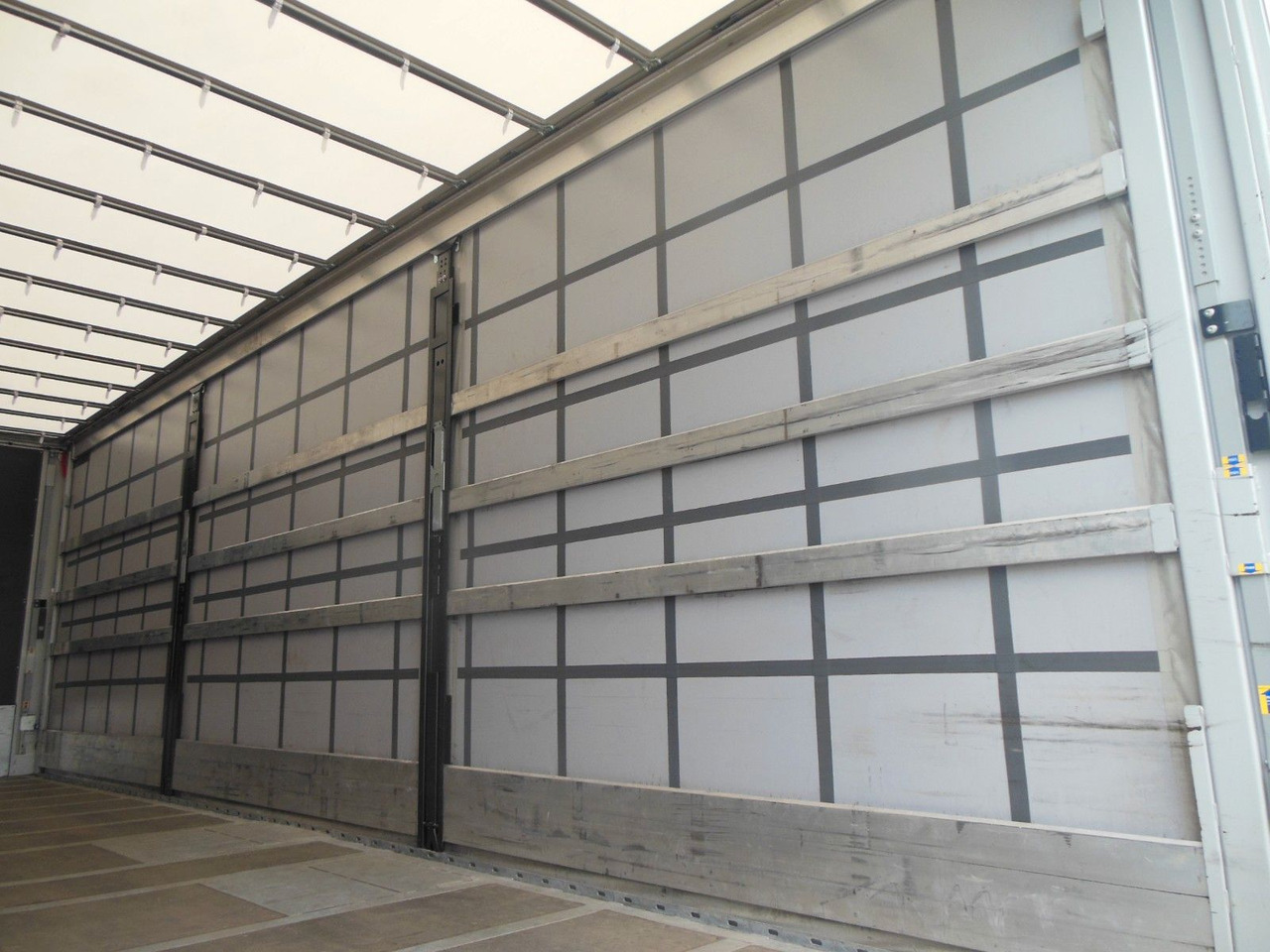 Curtainsider truck Renault T 440, 6X2, D-HOLLANDIA, 23 PALETTEN, WIE NEUE!: picture 13