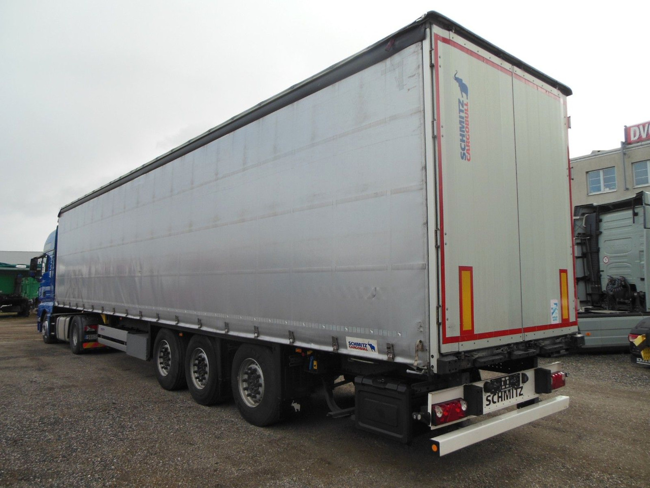 Schmitz Cargobull SCB, COIL MULDE 7200 MM, LIFT ACHSE - Curtainsider semi-trailer: picture 2 Schmitz Cargobull SCB, COIL MULDE 7200 MM, LIFT ACHSE - Curtainsider semi-trailer: picture 2