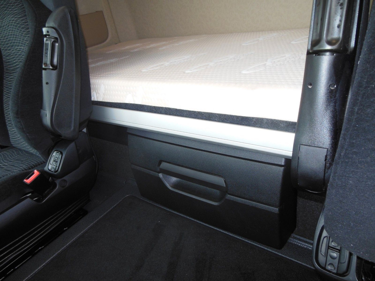 Tractor unit Mercedes-Benz 3353 ACTROS, 6X4, TRK, SET 120 TON, WIE NEUE!E!!: picture 17