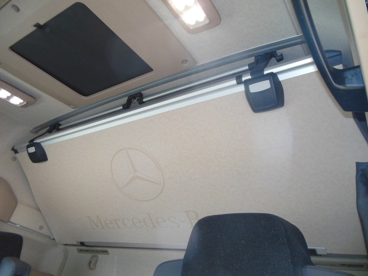 Tractor unit Mercedes-Benz 3353 ACTROS, 6X4, TRK, SET 120 TON, WIE NEUE!E!!: picture 16