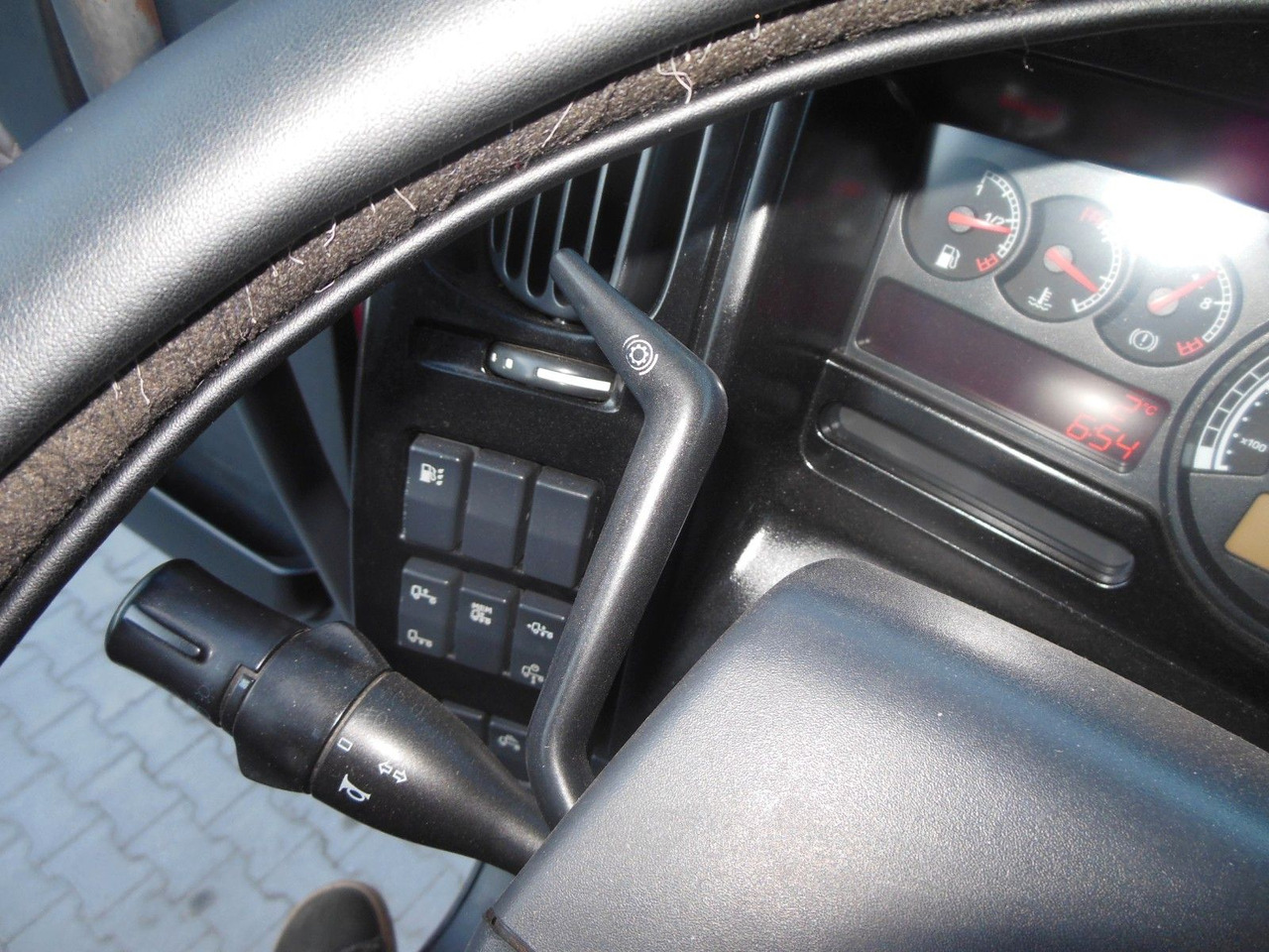 Tractor unit Renault PREMIUM 440.19 DXi: picture 14 Tractor unit Renault PREMIUM 440.19 DXi: picture 14