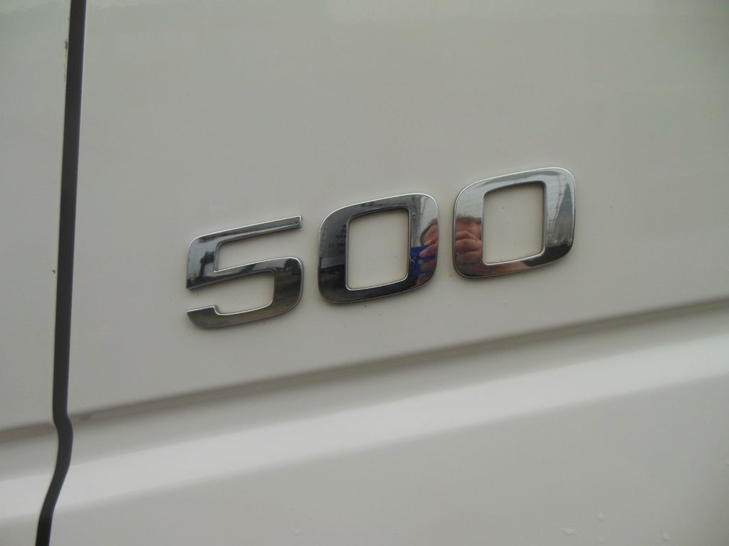 Volvo FH 13/500, GLOBE XL, I PARK COOL, TOP - Tractor unit: picture 5 Volvo FH 13/500, GLOBE XL, I PARK COOL, TOP - Tractor unit: picture 5