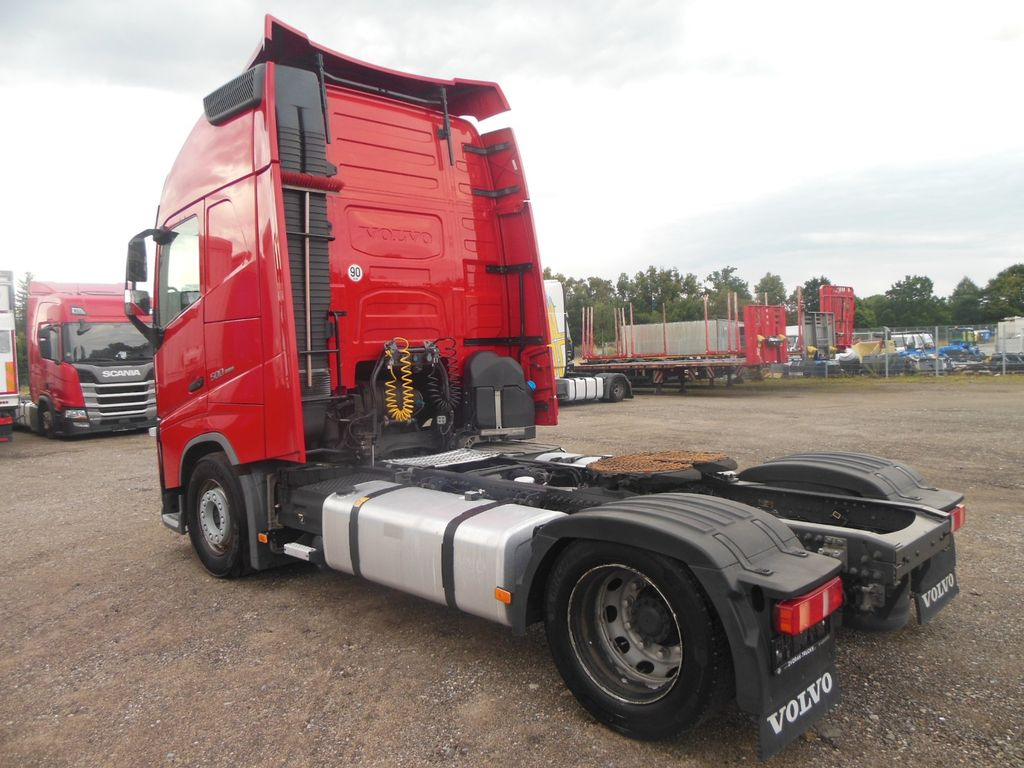 Volvo FH 13/500, LOWDECK, GLOBE XL, I PARK COOL, TOP!! - Tractor unit: picture 4 Volvo FH 13/500, LOWDECK, GLOBE XL, I PARK COOL, TOP!! - Tractor unit: picture 4