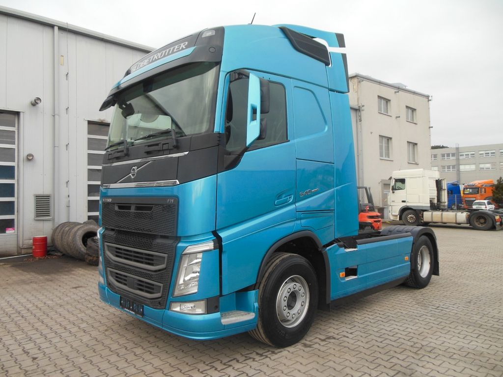 Volvo FH 13/540, GLOBE Volvo FH 13/540, GLOBE - Tractor unit: picture 1 Volvo FH 13/540, GLOBE Volvo FH 13/540, GLOBE - Tractor unit: picture 1