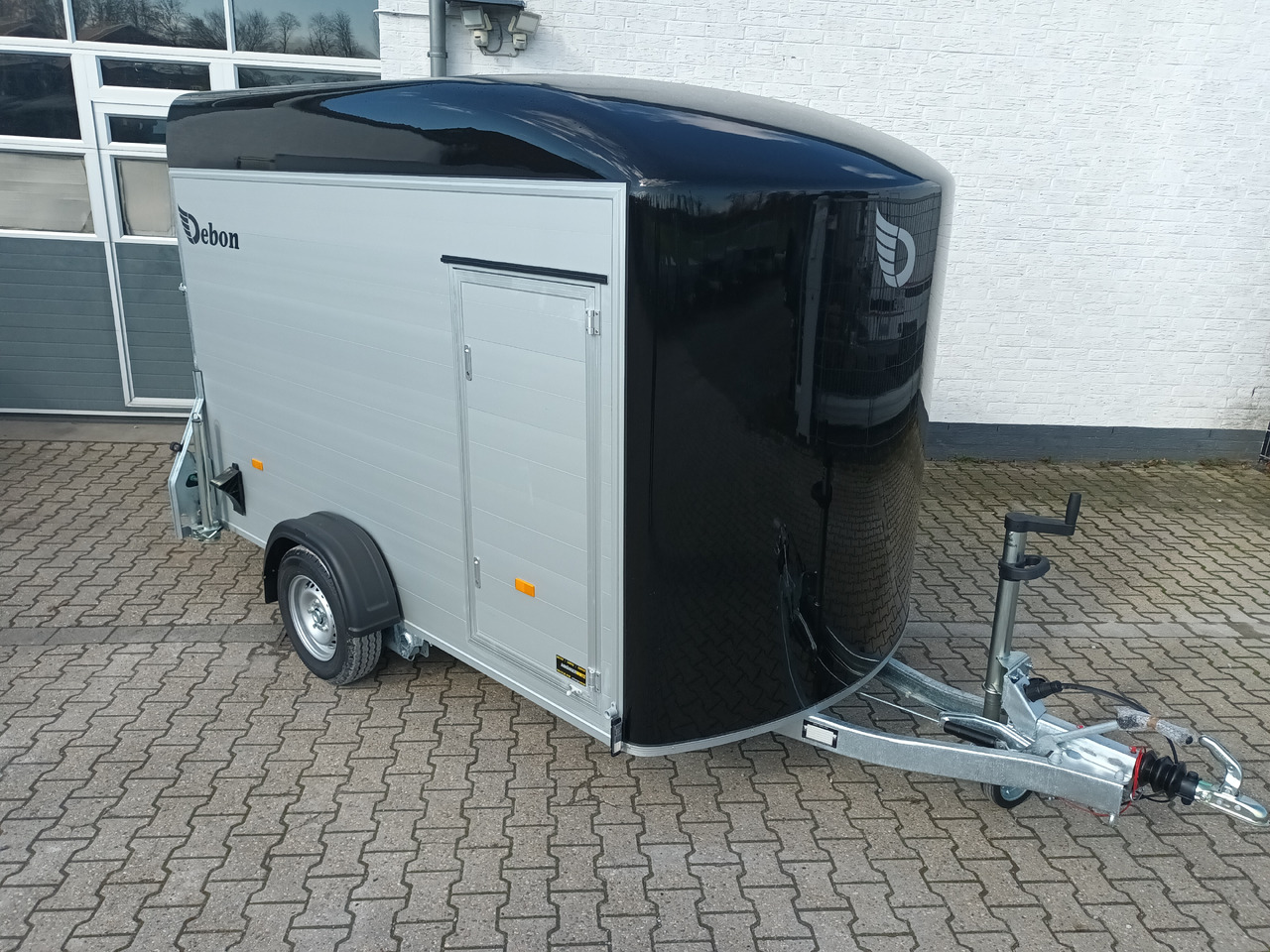 Cargo Roadster 400 312x164x184cm Alu Poly black Seitentür Aluboden 1300kg Pullman 100km/H - Closed box trailer: picture 1 Cargo Roadster 400 312x164x184cm Alu Poly black Seitentür Aluboden 1300kg Pullman 100km/H - Closed box trailer: picture 1
