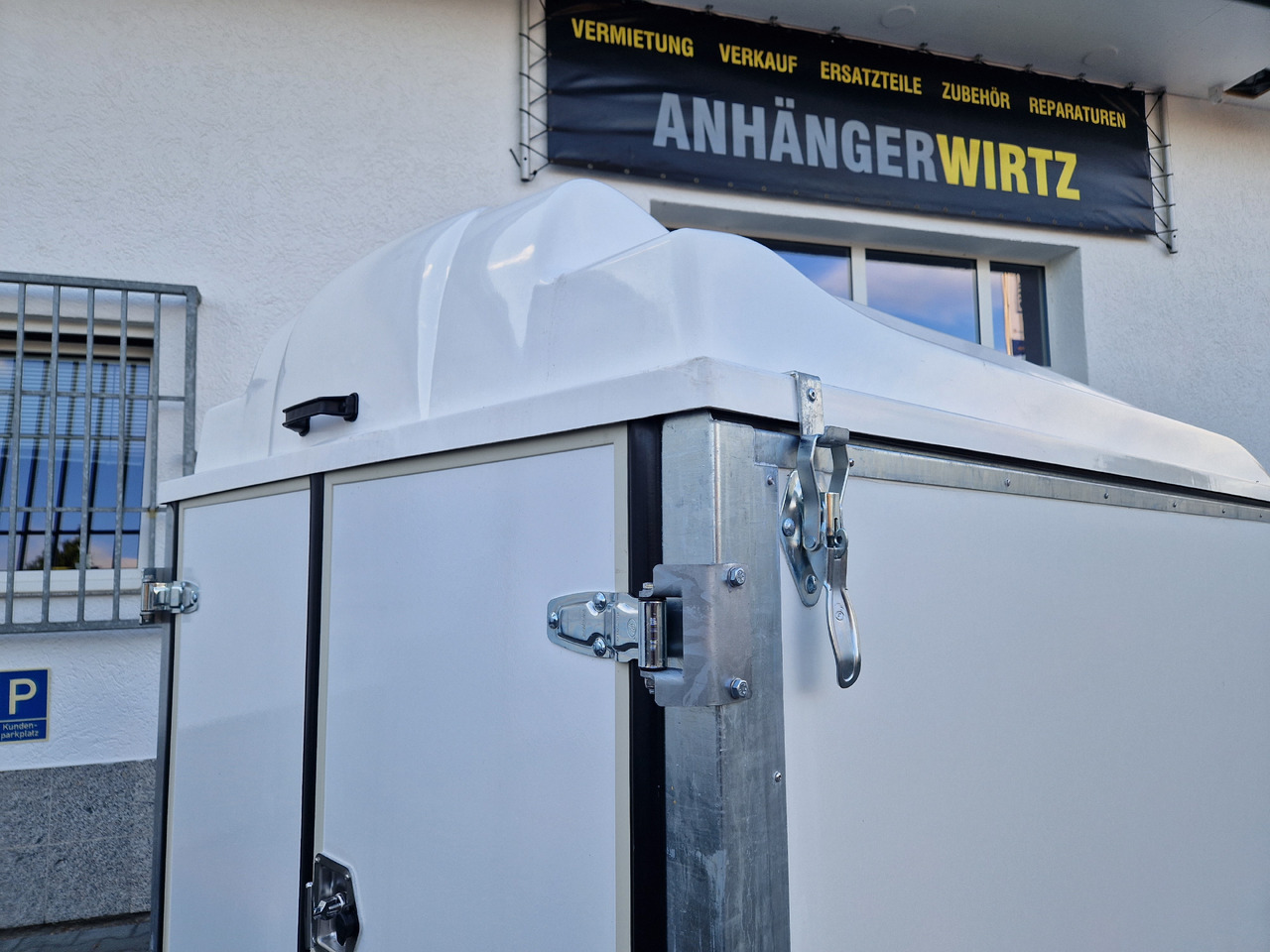 Kargo Deckel TFDL 250.00 U 245x130x140cm Hecktüren Stützen (S) 100km/H 750kg - Car trailer: picture 3 Kargo Deckel TFDL 250.00 U 245x130x140cm Hecktüren Stützen (S) 100km/H 750kg - Car trailer: picture 3