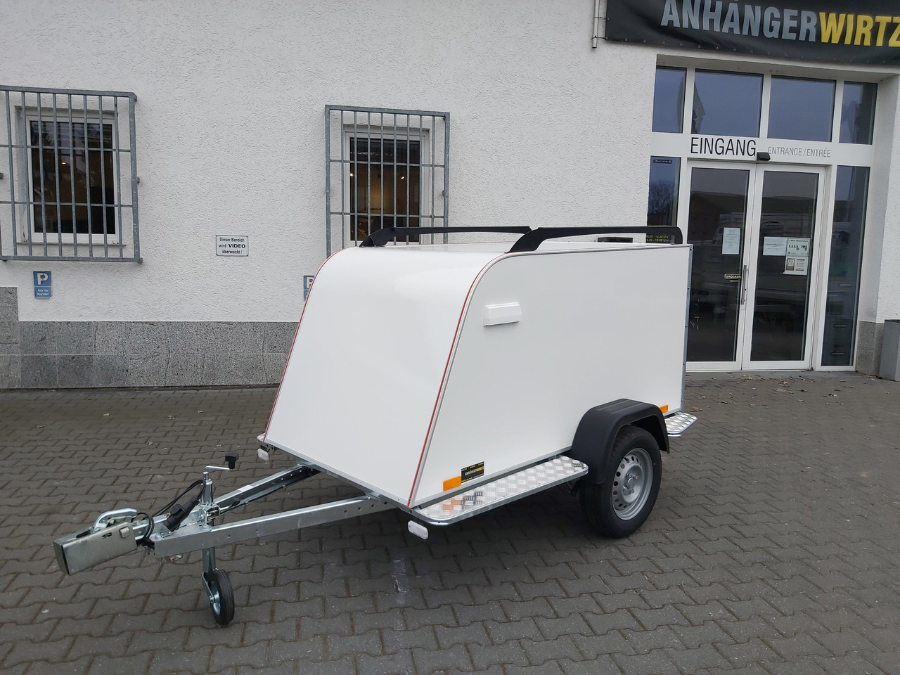 Kofferanhänger TF3 S Mini 205x110x90cm Reling Seitentür (XS) 100km/H 750kg Modell 2024 - Closed box trailer: picture 3 Kofferanhänger TF3 S Mini 205x110x90cm Reling Seitentür (XS) 100km/H 750kg Modell 2024 - Closed box trailer: picture 3