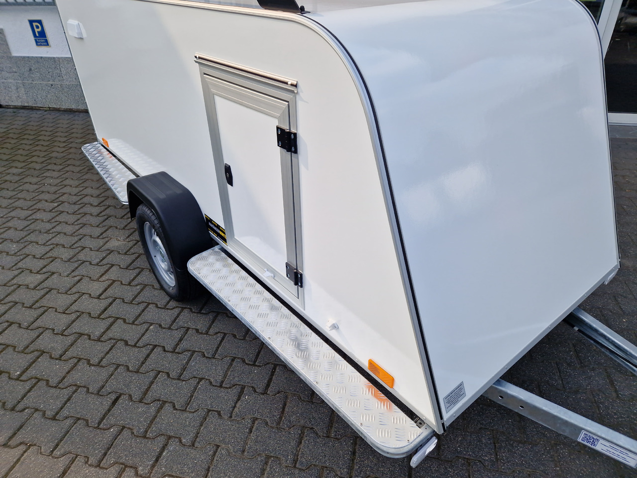 Kofferanhänger TF5 S Midi 300x110x90cm aero Seitentür IL 100km/H 750kg - Closed box trailer: picture 3 Kofferanhänger TF5 S Midi 300x110x90cm aero Seitentür IL 100km/H 750kg - Closed box trailer: picture 3