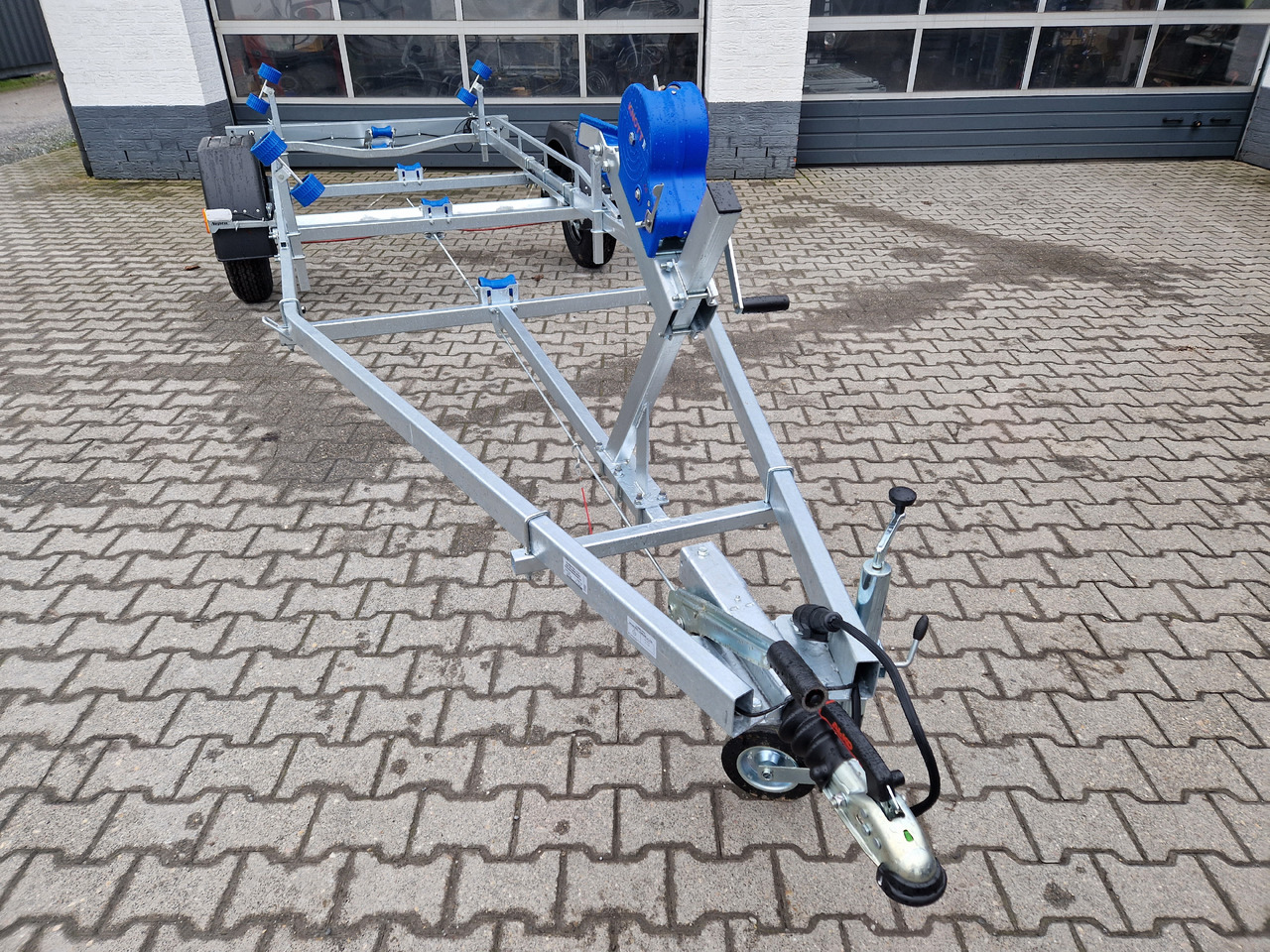 Boat trailer Neptun Bootstrailer Navy GN 231 1300 mit Winde 1300kg Modell 2024: picture 9