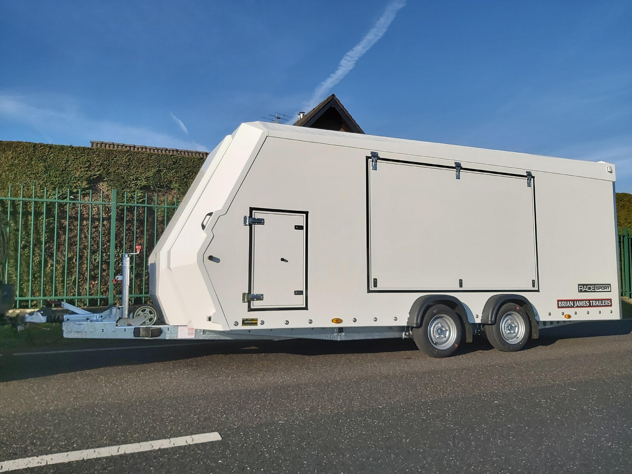 Race Sport Transporter 500x200x175cm 3000kg geschützter Fahrzeugtranport - Autotransporter trailer: picture 2 Race Sport Transporter 500x200x175cm 3000kg geschützter Fahrzeugtranport - Autotransporter trailer: picture 2