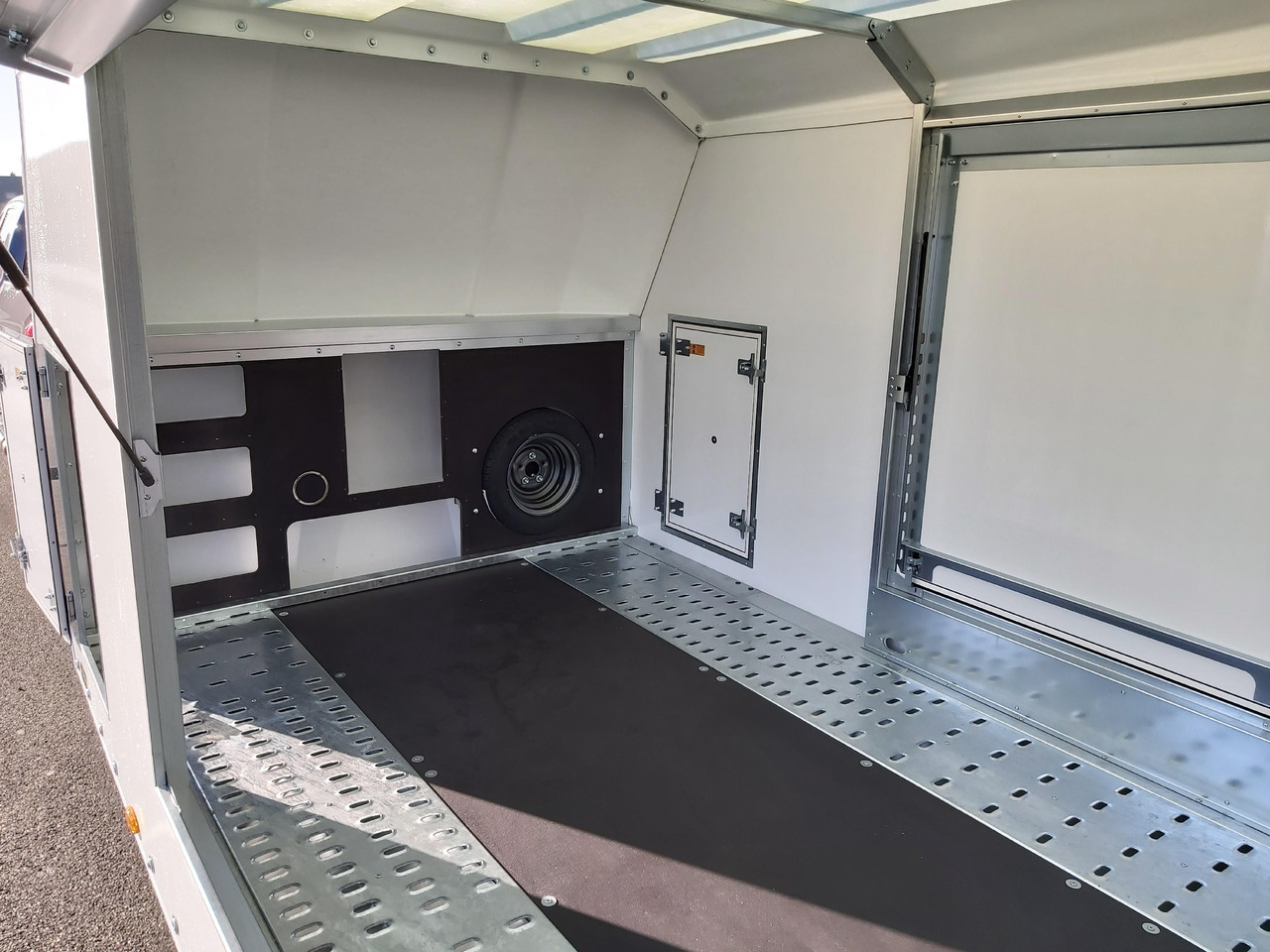 Race Sport Transporter 500x200x175cm 3000kg geschützter Fahrzeugtranport - Autotransporter trailer: picture 3 Race Sport Transporter 500x200x175cm 3000kg geschützter Fahrzeugtranport - Autotransporter trailer: picture 3