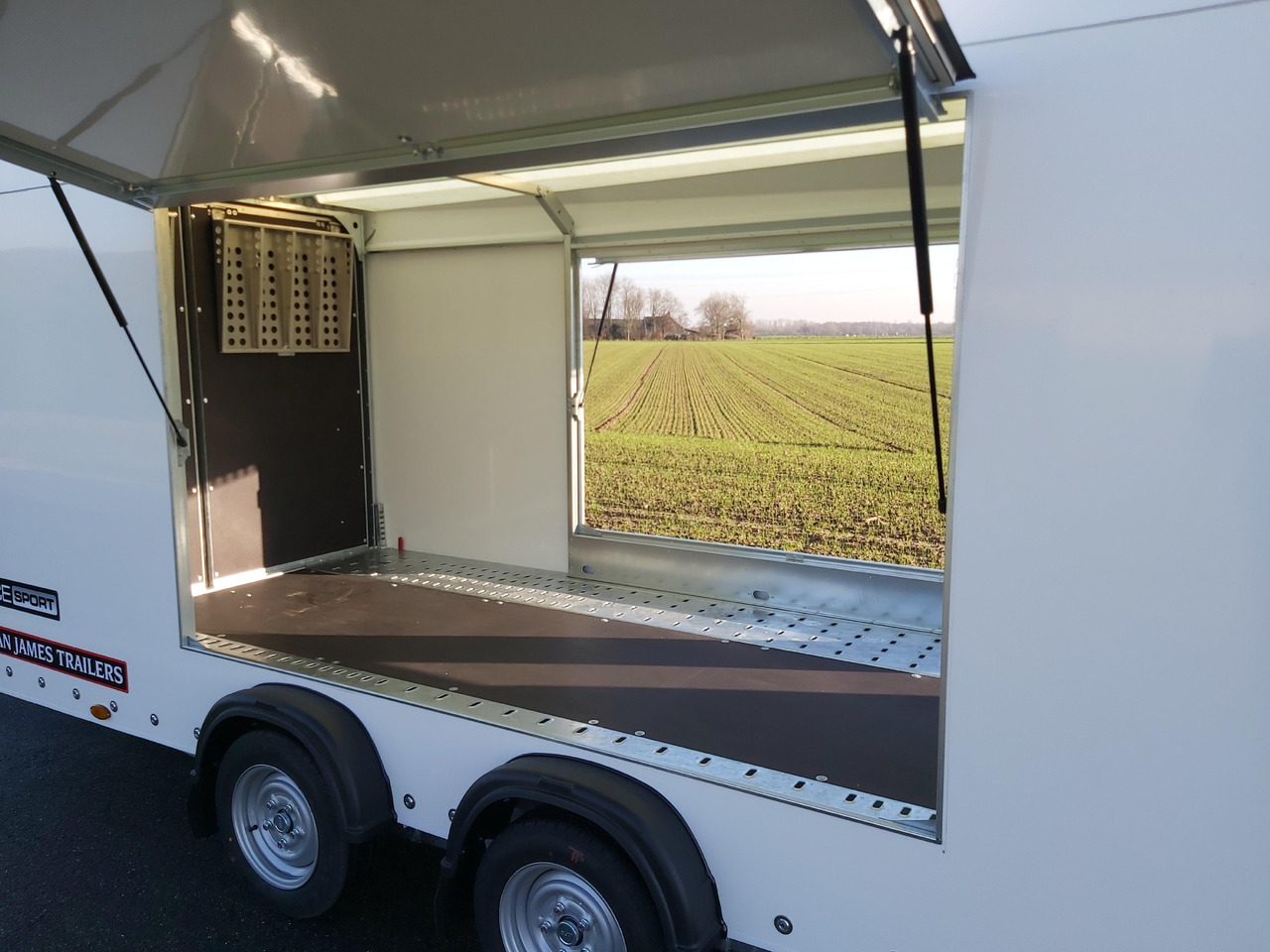 Race Sport Transporter 500x200x175cm 3000kg geschützter Fahrzeugtranport - Autotransporter trailer: picture 5 Race Sport Transporter 500x200x175cm 3000kg geschützter Fahrzeugtranport - Autotransporter trailer: picture 5