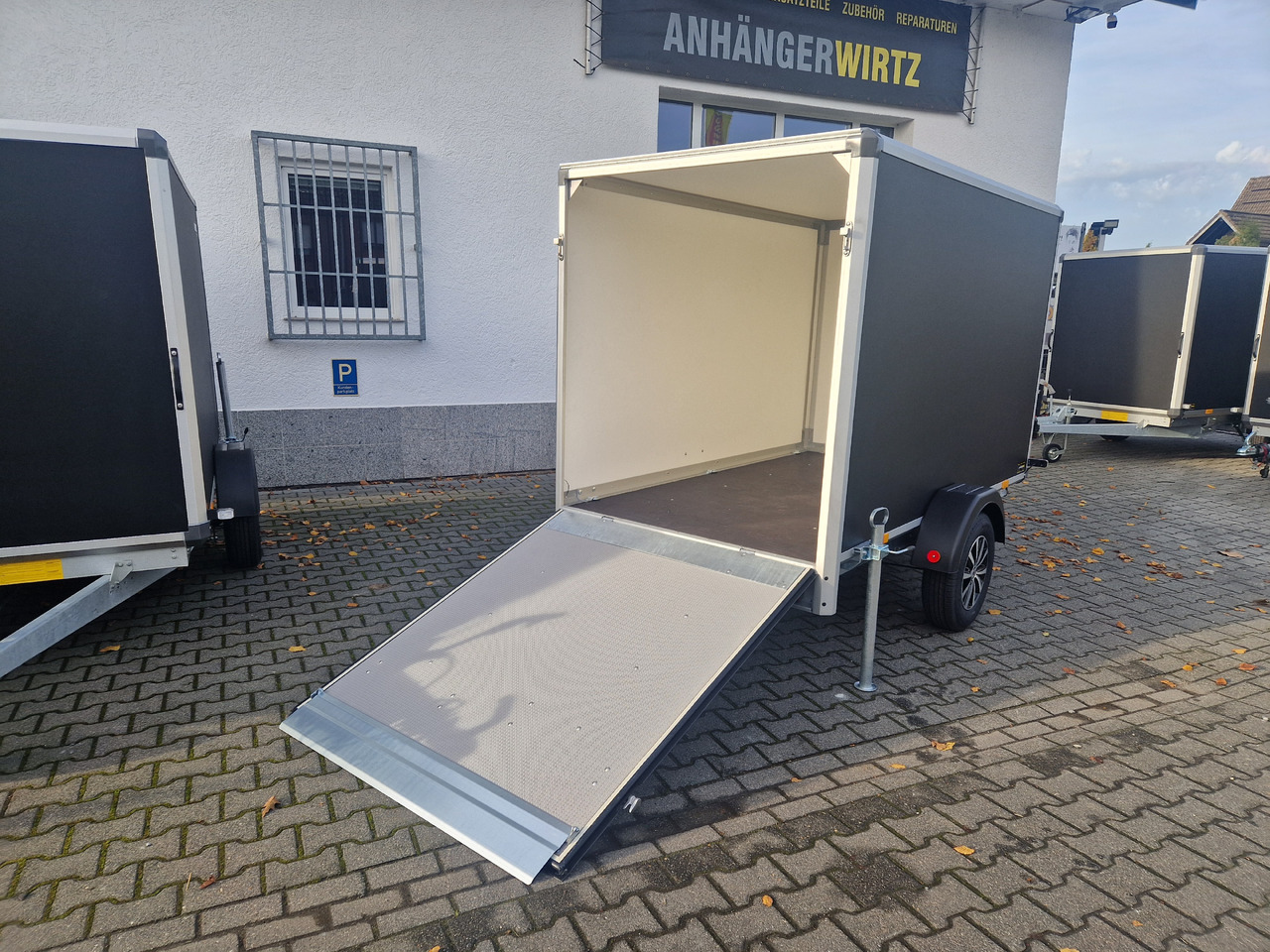 Motorcycle trailer Variant C1315 C2 Edition black 258x148x157cm Alufelgen Heckrampe 1350kg 100km/H black deal: picture 10