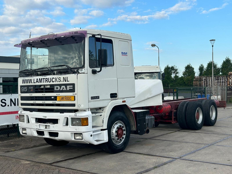 DAF 95.400 TOP CONDITION - Cab chassis truck: picture 1 DAF 95.400 TOP CONDITION - Cab chassis truck: picture 1