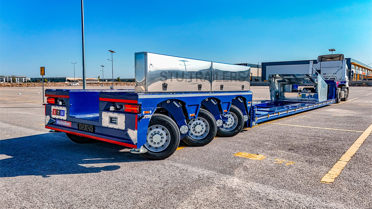 STU 2025 - Low loader semi-trailer: picture 1 STU 2025 - Low loader semi-trailer: picture 1
