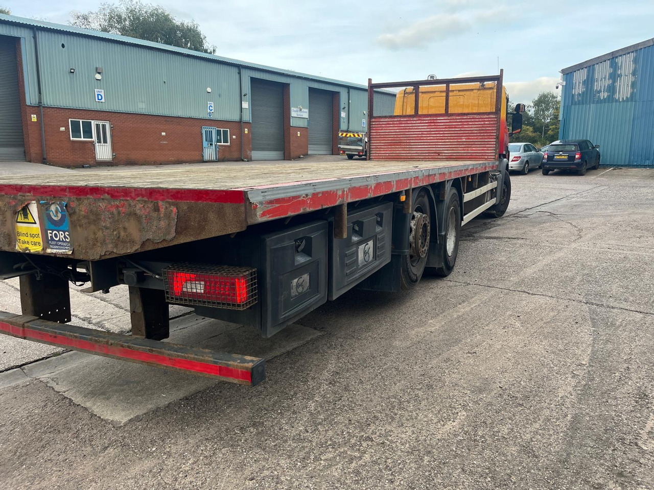 Scania P280 - Dropside/ Flatbed truck: picture 3 Scania P280 - Dropside/ Flatbed truck: picture 3