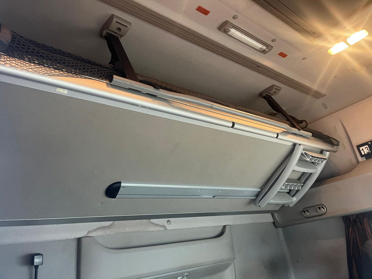 Tractor unit DAF XF 530: picture 6