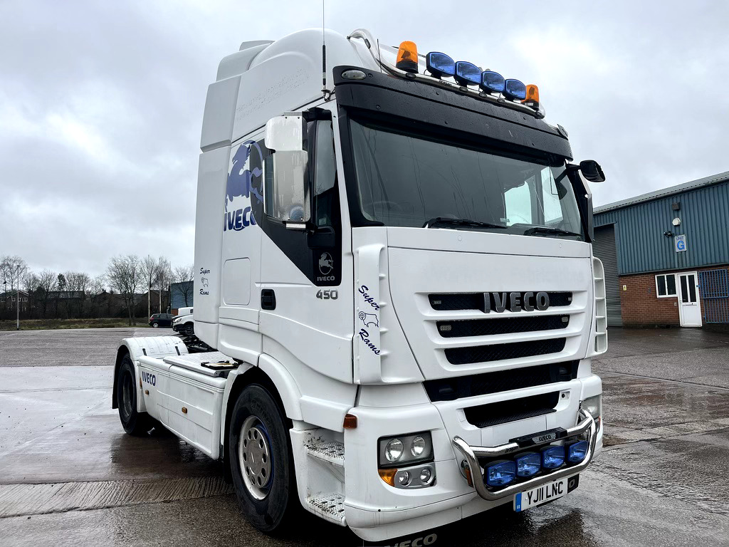 Iveco Stralis 450 4x2 - Tractor unit: picture 2 Iveco Stralis 450 4x2 - Tractor unit: picture 2