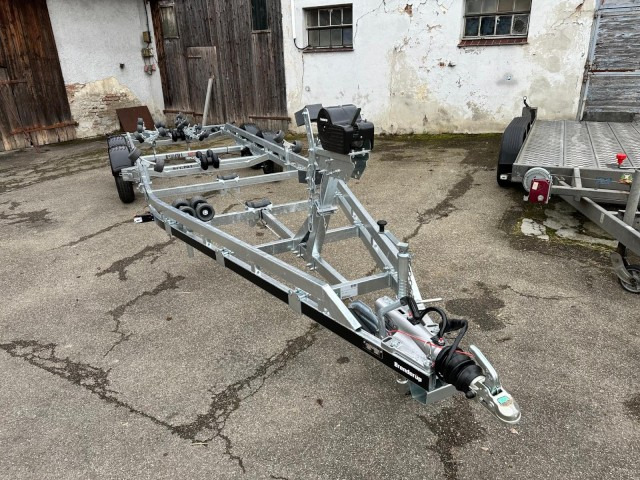 New Boat trailer Brenderup Brenderup Premium Bootsanhänger 263500TB SRX mit Superrollen, 3,5 to. 7,8m/ 26 Fuß: picture 10