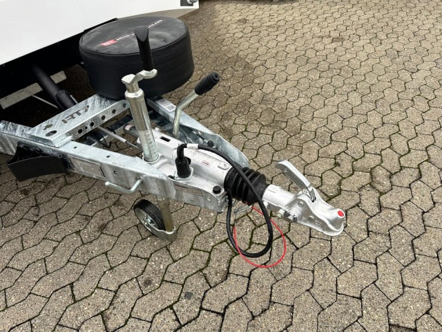 Brian James Race Transporter 7, RT7 397-6023-35-3-10-W, 6000 x 2300 mm, 3,5 to. - Autotransporter trailer: picture 5 Brian James Race Transporter 7, RT7 397-6023-35-3-10-W, 6000 x 2300 mm, 3,5 to. - Autotransporter trailer: picture 5