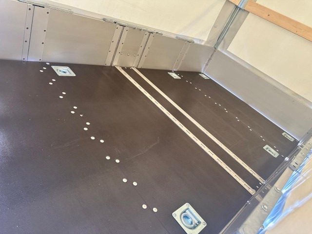 Faltos Pureline Vorteilsaktion, Hochplane 750 kg, 2420 x 1420 x 300 mm - Car trailer: picture 4 Faltos Pureline Vorteilsaktion, Hochplane 750 kg, 2420 x 1420 x 300 mm - Car trailer: picture 4