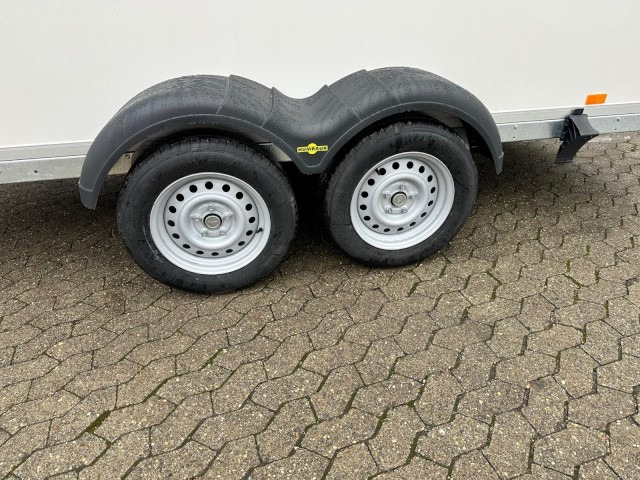 Humbaur Koffer HK 254018-20P FlexZurr, 2,5 to. 4060x1770x2000mm - Closed box trailer: picture 4 Humbaur Koffer HK 254018-20P FlexZurr, 2,5 to. 4060x1770x2000mm - Closed box trailer: picture 4