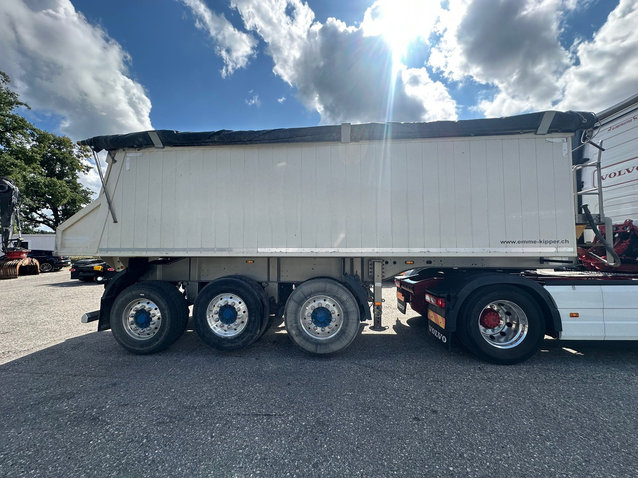 LANGENDORF SKA 24/34 - Tipper semi-trailer: picture 2 LANGENDORF SKA 24/34 - Tipper semi-trailer: picture 2