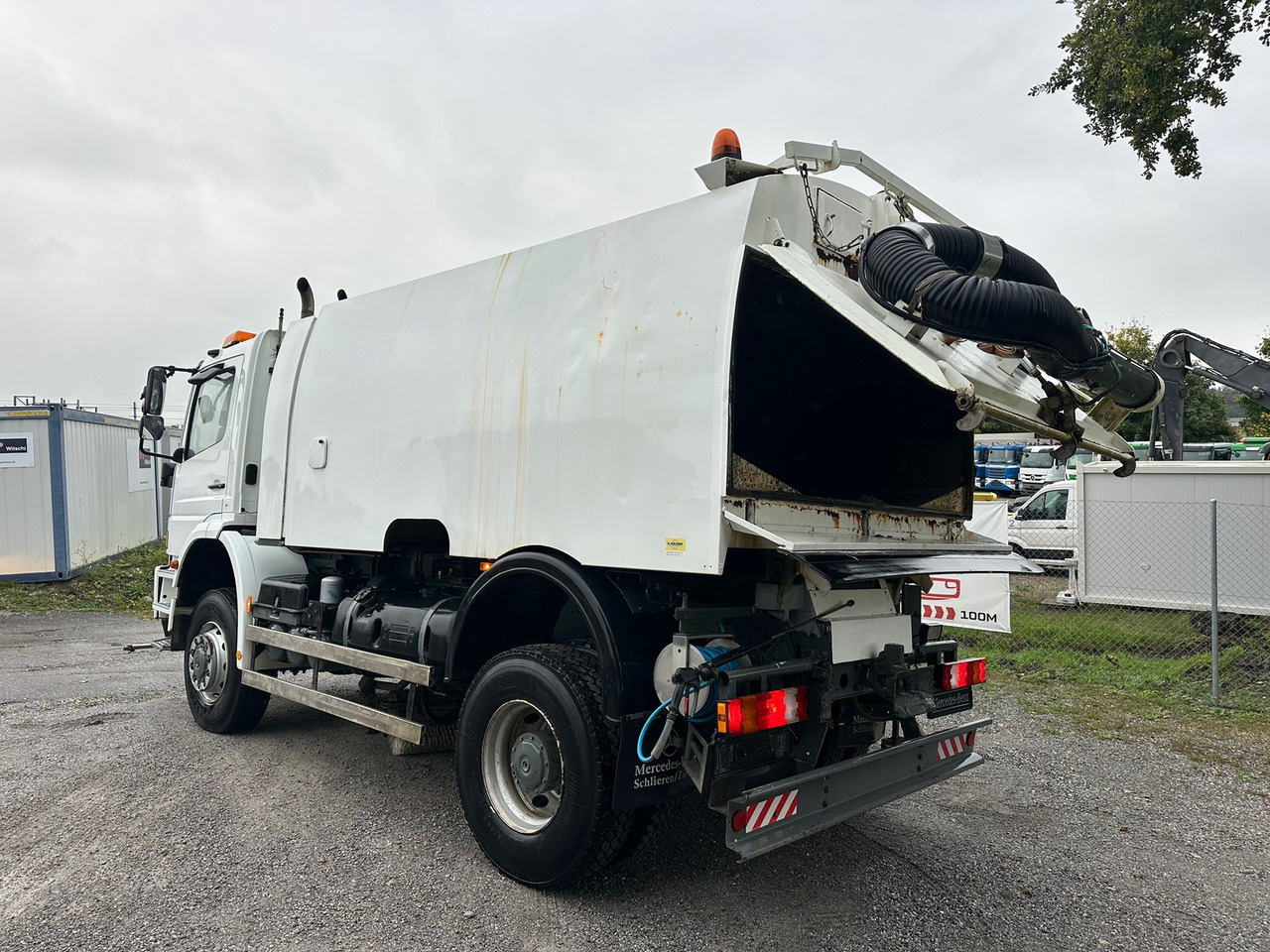 MERCEDES-BENZ Atego 1823 4x4 Faun 7m3 - Road sweeper: picture 3 MERCEDES-BENZ Atego 1823 4x4 Faun 7m3 - Road sweeper: picture 3
