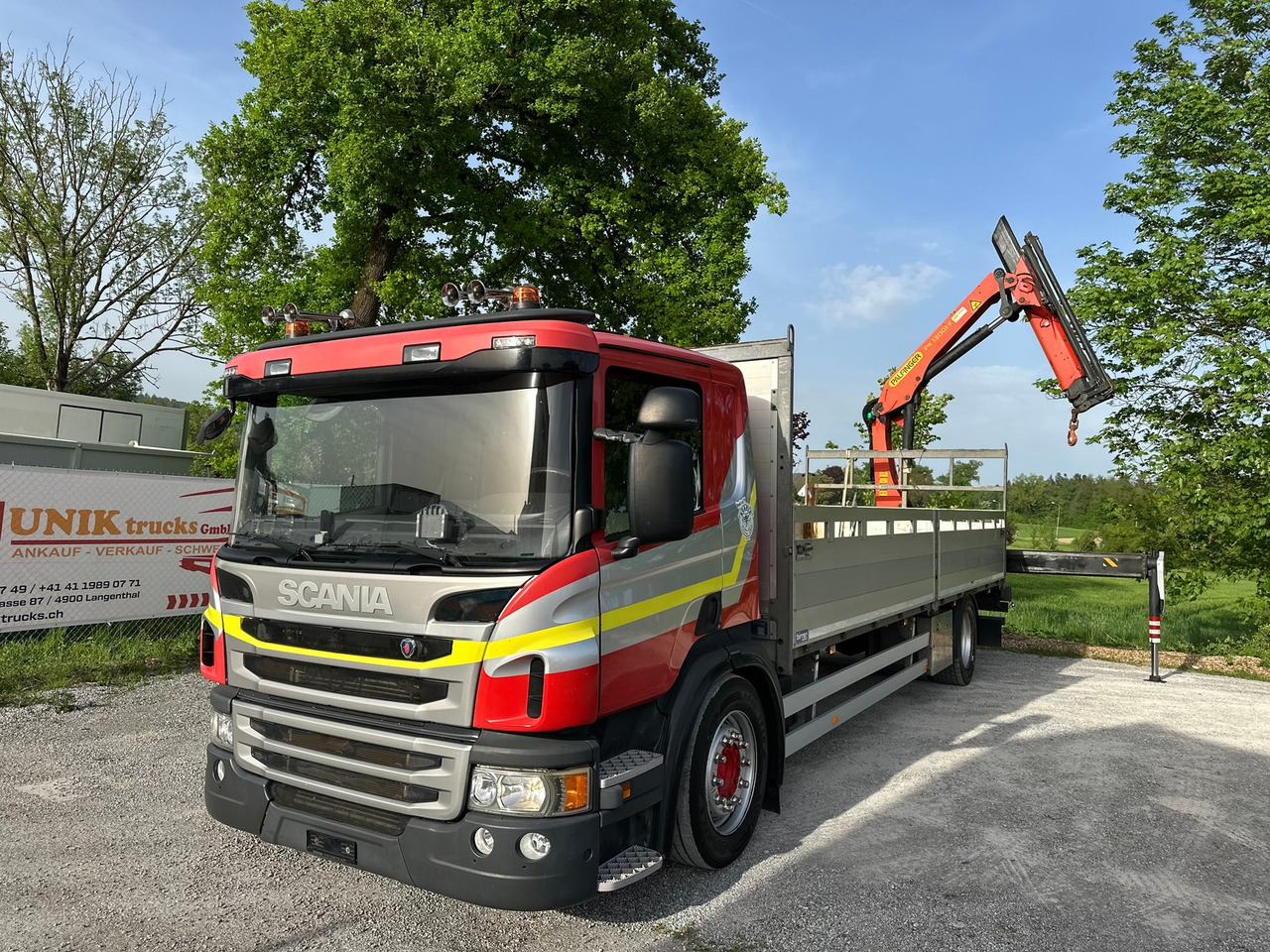 SCANIA P410 Euro6 4x2 Palfinger 13001 - Dropside/ Flatbed truck, Crane truck: picture 1 SCANIA P410 Euro6 4x2 Palfinger 13001 - Dropside/ Flatbed truck, Crane truck: picture 1