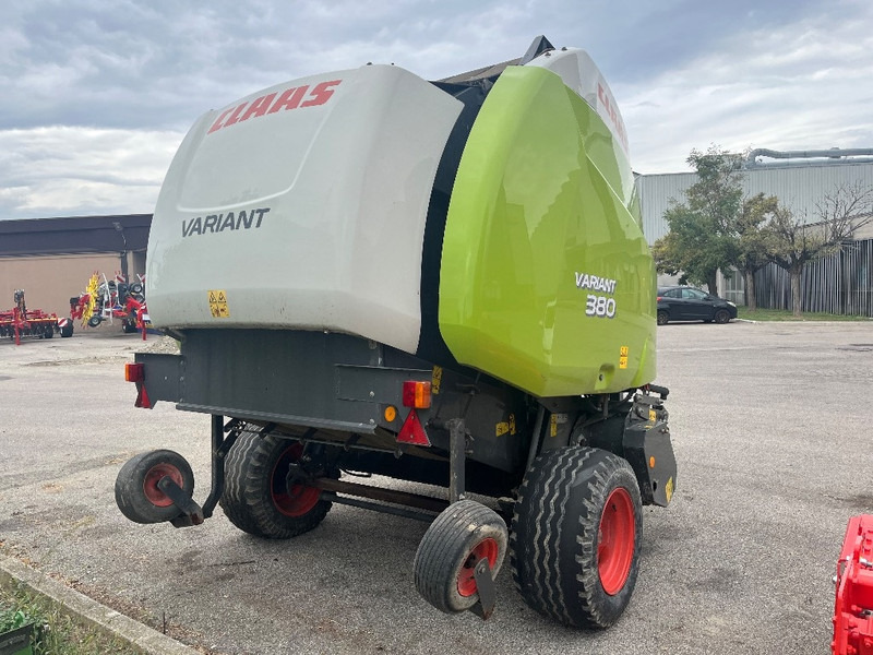 Claas Variant 380 - Round baler: picture 2 Claas Variant 380 - Round baler: picture 2