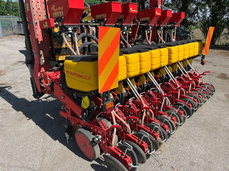 MaterMacc MS 8230 - Precision sowing machine: picture 3 MaterMacc MS 8230 - Precision sowing machine: picture 3