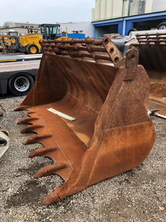 3100 mm Volvo - Loader bucket: picture 1 3100 mm Volvo - Loader bucket: picture 1