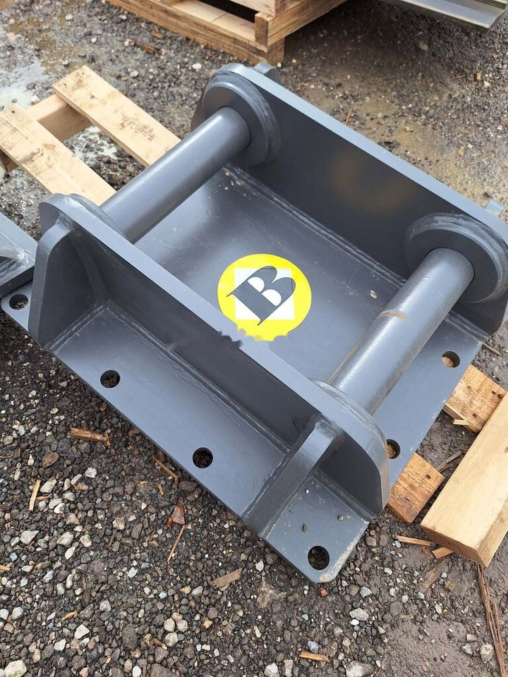 Balavto attachment plate NPK-D-3500 - Quick coupler for Excavator: picture 4 Balavto attachment plate NPK-D-3500 - Quick coupler for Excavator: picture 4