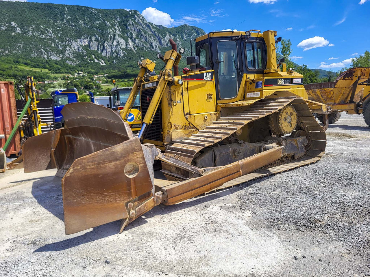 CATERPILLAR D6R - Bulldozer: picture 1 CATERPILLAR D6R - Bulldozer: picture 1